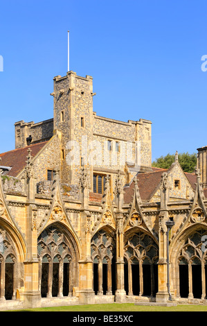 Cloître de l'ancien couvent de la Cathédrale de Canterbury, Kent, Angleterre, Royaume-Uni, Europe Banque D'Images