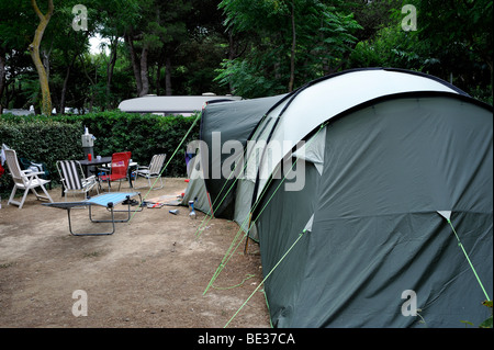 Canet-en-Roussillon, France, en Camping en France, 'Le Bra-silia', 'Camp Tentes Motifs" Banque D'Images