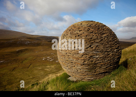 Knockan Crag. Réserve naturelle nationale. Un Chnocain Nadair Creag Tearmann, au nord-ouest des Highlands, Ecosse, Royaume-Uni Banque D'Images