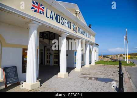 Centre touristique, Land's End, Penn un Bergamo, Cornwall, Angleterre, Royaume-Uni, Europe Banque D'Images