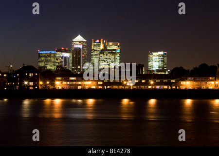 Une vue de la nuit de Canary Wharf skyline de Greenwich Banque D'Images