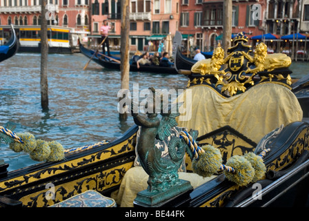 Vue sur le Grand Canal de Riva del Vin, Venise, Italie. Banque D'Images