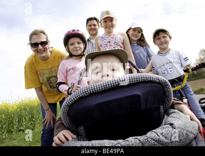 Eine Familie bei einem Promenade Banque D'Images