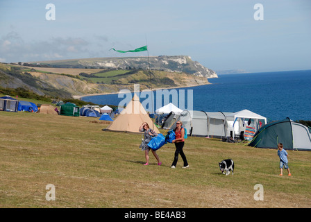 Camping sur la côte jurassique dans les champs à Eweleaze Farm Dorset UK Banque D'Images