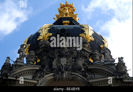 Détail de la tour du côté du musée Zwinger, Dresde, Saxe, Allemagne, Europe Banque D'Images