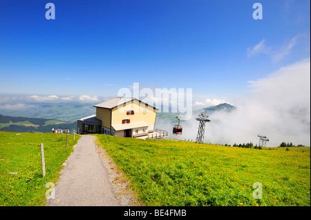 Station du téléphérique sur la montagne Ebenalp, Canton d'Appenzell Rhodes-Intérieures, Suisse, Europe Banque D'Images
