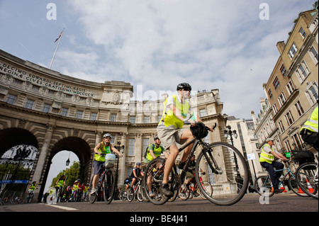 Les participants à la maire de Londres Skyride. London 2009 Banque D'Images