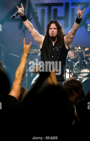 Dan Nelson, chanteur et leader du groupe de metal américain aimerait vivre à l'Anthrax Schueuer, Lucerne, Suisse Banque D'Images