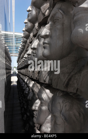 Sculpture 'chefs' par Hans Kupelwieser au Landhaus, le Landhaus district, Sankt Pölten, Basse Autriche, Autriche, Europe Banque D'Images