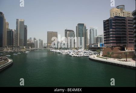 Dubai Jumeirah Lake Towers et Marina Banque D'Images