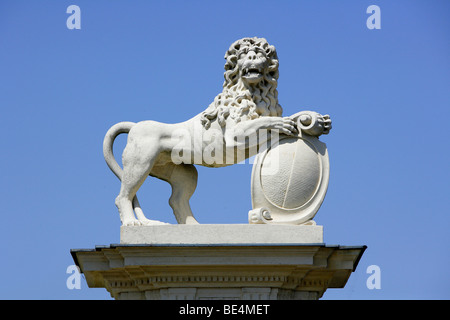 Lion sculpture, Donderberg Palace, Nordrhein-Westfalen, Germany, Europe