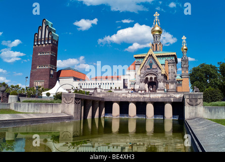 Avec le mariage Hochzeitsturm Mathildenhoehe tower et la chapelle russe, Mathildenhoehe, Darmstadt, Hesse, Germany, Europe. Banque D'Images