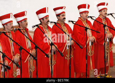 Chanteurs en costume, Janitscharen chapelle militaire Mehter Chapelle, la démonstration dans le musée militaire, le journal des mues, Osman Banque D'Images