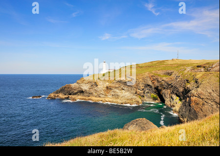 Vue sur la baie de Trevose Head sur la côte nord des Cornouailles, Angleterre, Royaume-Uni, Europe Banque D'Images