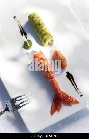 Cannelloni de crabe à l'avocat de carabiniers, tomates confites, pesto jelly, cuisinés par le chef Hans Neuner, Ocean Restaurant, Ho Banque D'Images