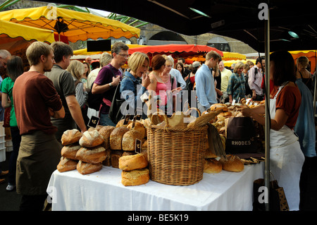 Blocage du pain dans le marché du Jubilé, une partie de l'Southwark Borough Market, London SE1 Banque D'Images