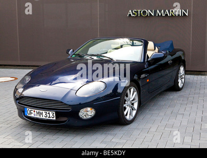 Aston Martin DB7 Vantage Volante Aston Martin, Centre d'essais, Nurburgring race track, Rhénanie-Palatinat, Allemagne, Europe Banque D'Images