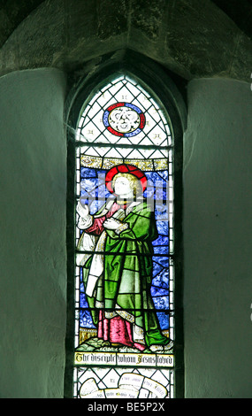 Vitrail représentant le disciple que Jésus aimait, All Saints Church Coleby, Lincolnshire Banque D'Images