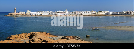 Port d'Ayjah dans Sur, al région de Sharqiya, Sultanat d'Oman, l'Arabie, Moyen-Orient Banque D'Images