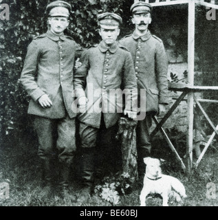 Runner Adolf Hitler, d'abord de gauche, photo historique vers 1916 Banque D'Images