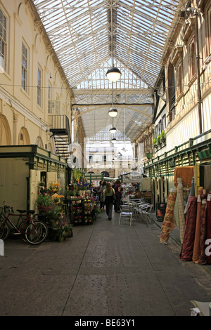 Marché de saint Nicolas dans le maïs Street Bristol City en Angleterre Banque D'Images