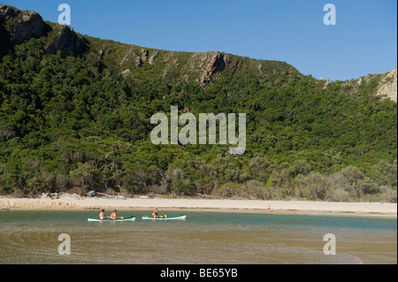 Canots dans Nature's Valley, Route des Jardins, Afrique du Sud Banque D'Images