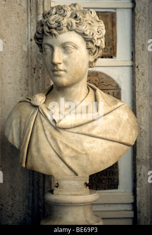 Ancien buste en marbre, Marcus Aurelius comme un garçon, galerie, Musées du Capitole, le Palazzo Nuovo, colline du Capitole, Rome, Latium, Italie, Banque D'Images