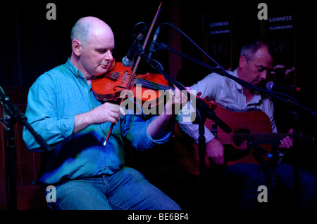 La musique traditionnelle irlandaise, la Pub John Hewitt, Belfast Banque D'Images