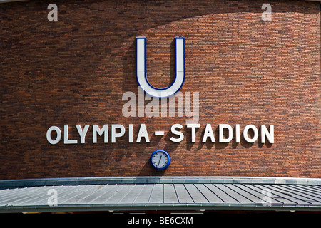 La station de métro Stade Olympique, Berlin, Allemagne, Europe Banque D'Images