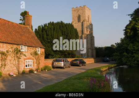 L'église et canardière, Old Hunstanton, Norfolk. Banque D'Images