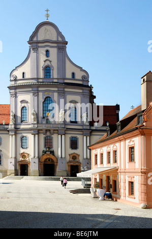 La basilique et l'église de pèlerinage Saint Anna, Altoetting, Upper Bavaria, Germany, Europe Banque D'Images