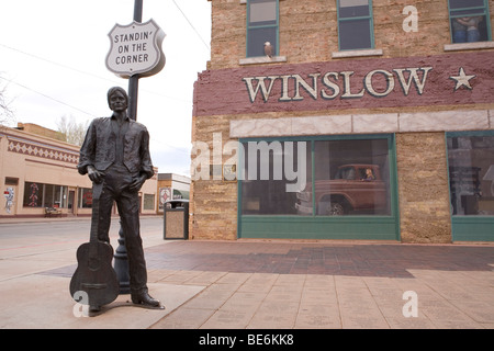 Sur le carrefour à Winslow en Arizona. Banque D'Images