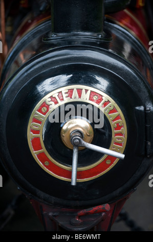 La réplique du tracteur à vapeur 'Tigrou' de Summerlee Museum à Coatbridge, en Écosse, en photo dans le parc de Kelvingrove, Glasgow. Banque D'Images