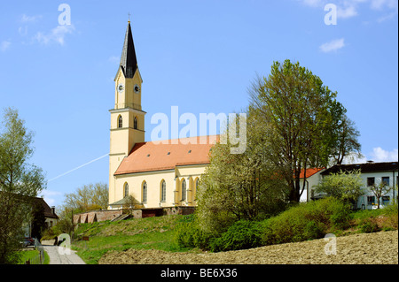 Église paroissiale Mariae Himmelfahrt Mary hypothèse, Ranoldsberg, Upper Bavaria, Germany, Europe Banque D'Images