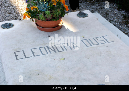 Bosquet d'Eleonora Duse, cimetière, Asolo, Vénétie, Italie, Europe Banque D'Images