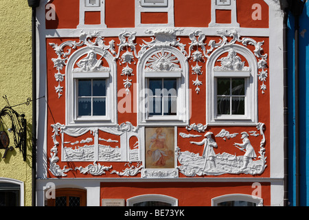 Façade en stuc Rococo par Johann Baptist Modler, Obernberg am Inn, Innviertel, Haute Autriche, Autriche, Europe Banque D'Images