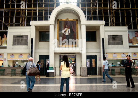 La gare Hualampong de Bangkok a été construite par des architectes et des ingénieurs néerlandais entre 1910 et 1916, remplacée par le terminal central de Krung Thep Aphiwat en janvier 2023 Banque D'Images