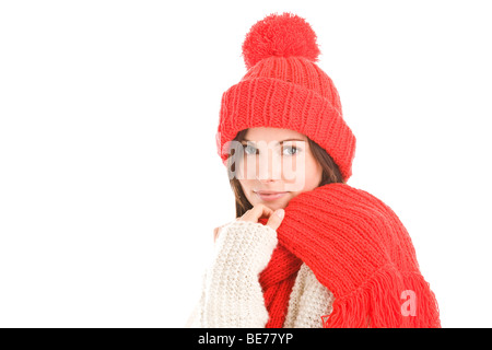 Femme portant chapeau et écharpe rouge isolé sur fond blanc Banque D'Images