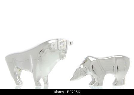 Bull and Bear figurines, image symbolique de la bourse Banque D'Images