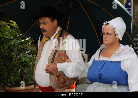 Les résidents de Provence Aix s'habillent de vêtements traditionnel paysan. Banque D'Images