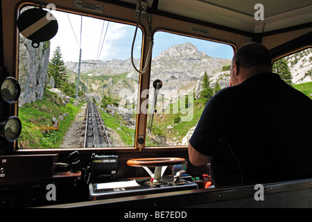 Dans la cabine de la cog railway, avec 48 pour cent de la plus forte pente cog railway dans le monde, le Mont Pilate, le tourisme populaire Banque D'Images