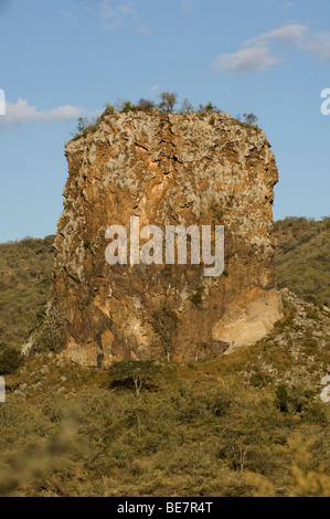 Ol Basta rock tower, Hell's Gate National Park, Naivasha, Kenya Banque D'Images