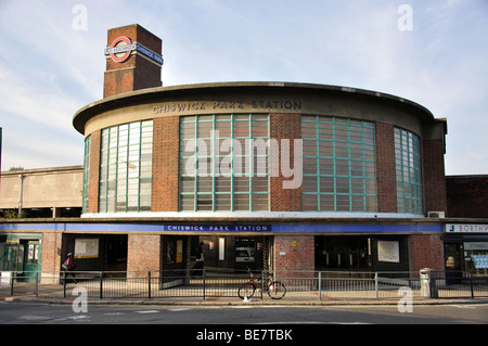 Chiswick Park Station de métro, Chiswick, London Borough of London, Greater London, Angleterre, Royaume-Uni Banque D'Images