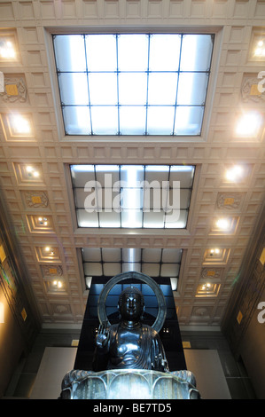 Intérieur de l'Cernuschi museum, un petit musée consacré à l'art asiatique, près du Parc Monceau à Paris, France. Banque D'Images