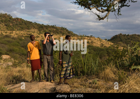 Safari à pied avec les Massaïs, plateau de Laikipia, Kenya Banque D'Images