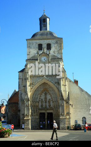 L'Abbatiale Saint-Saulve, Place Gambetta, à Montreuil-sur-Mer, Pas de Calais, France Banque D'Images