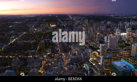 Ville de Toronto centre-ville vue panoramique au coucher du soleil Banque D'Images