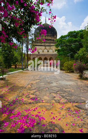 Le Sultan Mohammed Qutb Qutb Shahi au tombeau tombeaux à Golconda à Hyderabad Inde Banque D'Images