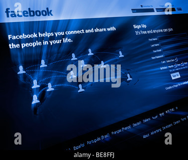Première page altérées de Facebook site web de réseautage social Banque D'Images