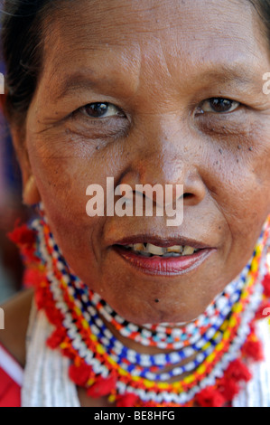 Klata tribu festival kadayawan davao Davao del norte Mindanao aux Philippines Banque D'Images